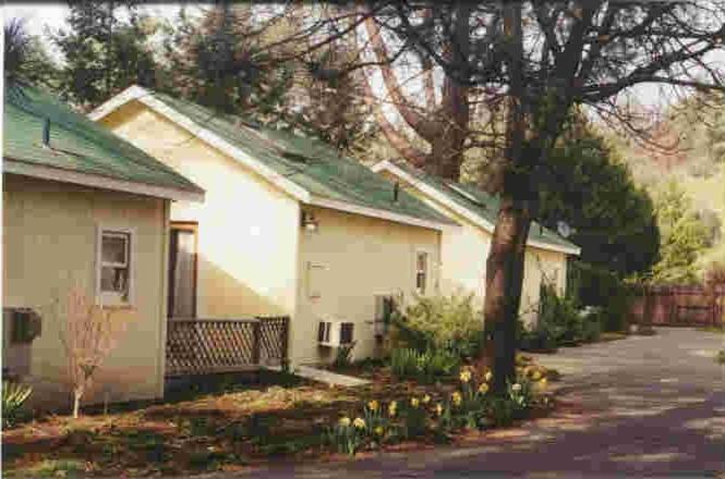 Bed and Breakfast Backyard Garden Oasis Middletown Экстерьер фото